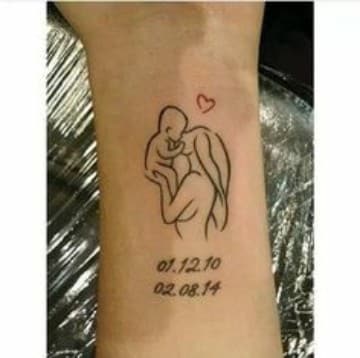 tatuajes de bebes recien nacidos y mama