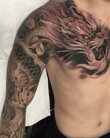 tatuajes de dragones en el hombro grande