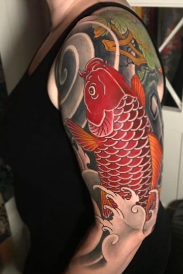 tatuajes de pez koi en el brazo full color