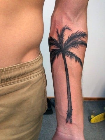 tatuajes de playas y palmeras brazo