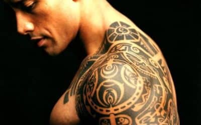 modelos de tatuajes para hombres en hombro