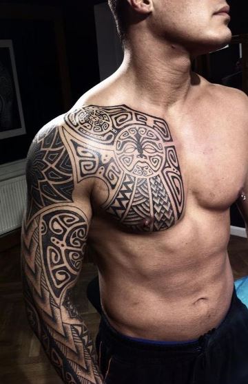 tatuajes aztecas y mayas en el brazo y el pecho