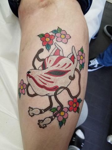 tatuajes de mascaras japonesas de brazo