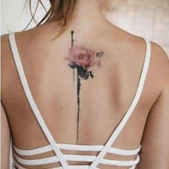 Originales y unicos tatuajes de rosas a color