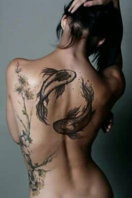 tatuajes japoneses para mujeres espalda