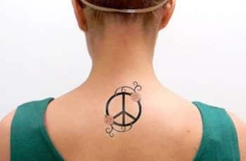 Diseños tradicionales y nuevos de tatuajes de amor y paz
