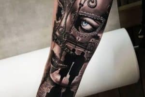 tatuajes de mascaras venecianas brazo
