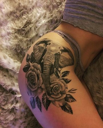tatuajes de elefantes para mujeres en la cadera