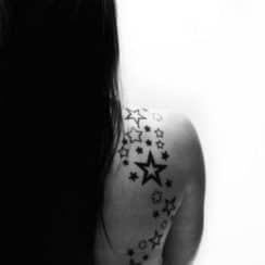 Clasicos bosquejos de tatuajes de estrellas en el hombro