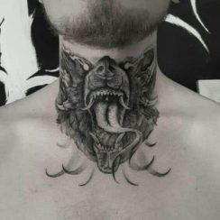 Epicos diseños de tatuajes en el cuello para hombres