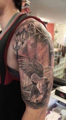 tatuajes de angeles en el brazo y hombro