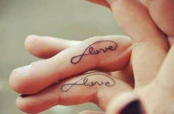 Clasicos pero originales tatuajes de parejas amor infinito
