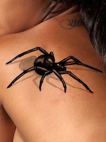 tatuajes en 3d para mujeres en la espalda