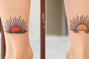 tatuajes de puestas de sol en los tobillos