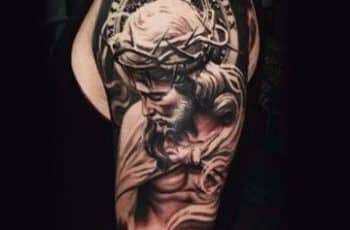 Algunos de los diseños para tatuajes religiosos en el brazo