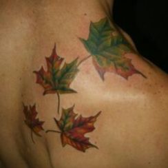 Simbolicos diseños de tatuajes de hojas de otoño