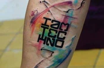 Bosquejos explicitos de tatuajes de musica electronica
