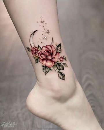 tatuajes de flores en la pierna area del tobillo