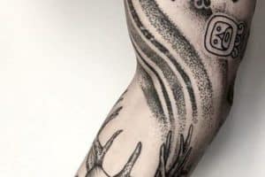 tatuajes de numeros mayas para hombres