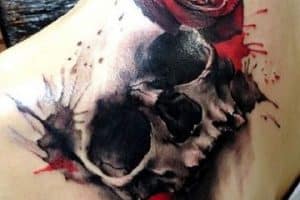 tatuajes de vida y muerte en el hombro