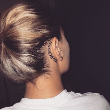 tatuajes en la oreja para mujer con significado