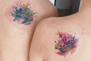 tatuajes para parejas a color en la espalda