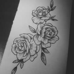 Ejemplos de diseños y bocetos de rosas para tatuar