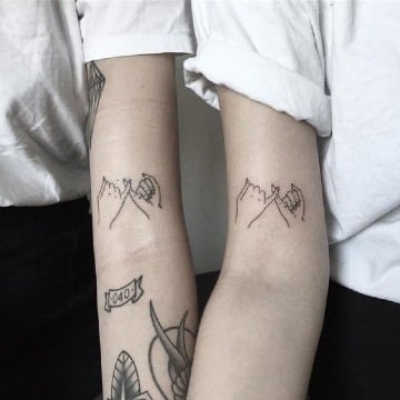 modelos de tatuajes de amigas por siempre