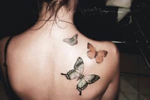 tatuajes de mariposas en la espalda para mujeres