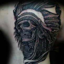 Perfectos diseños de tatuajes de calaveras con penacho