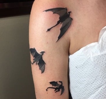 fotos de tatuajes de dragones en mujeres