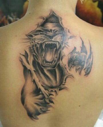 fotos de tatuajes de panteras en la espalda