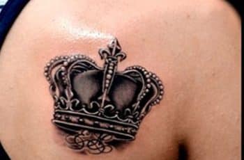 Un profundo y exclusivo significado de tatuaje de corona