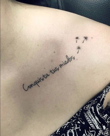 4 frases bonitas para tatuar en español en los brazos