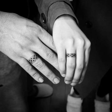 imagenes de tatuajes de anillos para parejas