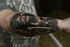 tatuajes relacionados con motos para hombres