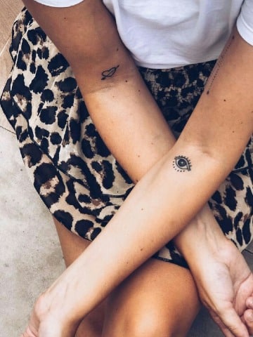tatuajes de ojos para mujeres en el antebrazo