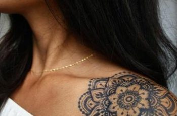 Colocacion perfecta de 4 tatuajes de mujer en el hombro