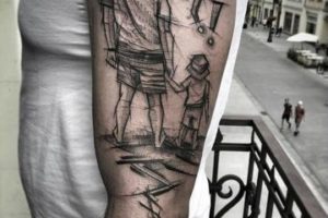tatuajes de padre e hijo en el brazo