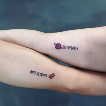 tatuajes de parejas enamoradas en el brazo