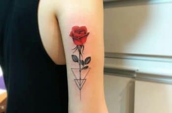 4 adaptaciones de tatuajes de rosas en el brazo