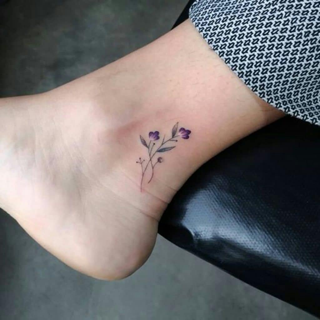 tatuajes en el tobillo para mujer pequeños