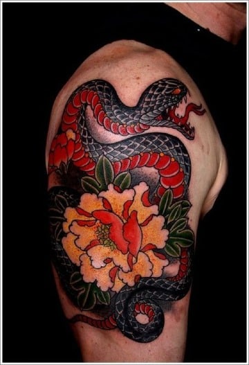 tatuajes de serpientes japonesas en el brazo