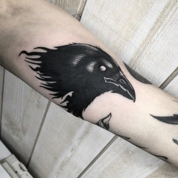 fotos de tatuajes de cuervos para hombres