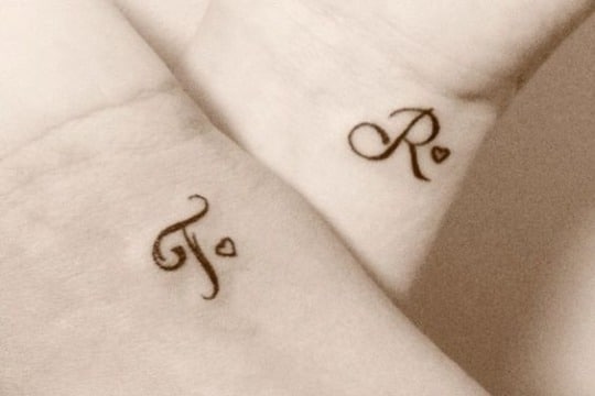 imagenes de tatuajes de iniciales para parejas