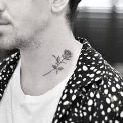 4 tatuajes de rosas en el cuello para los valientes