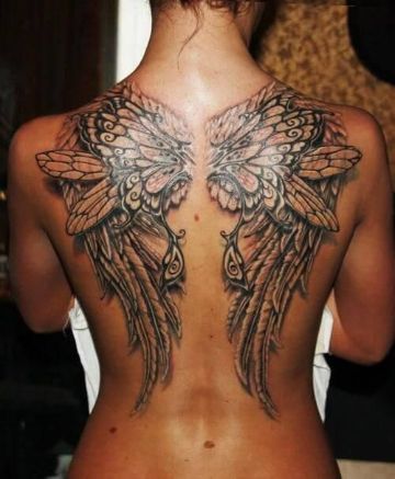 tatuajes de alas en la espalda para mujeres