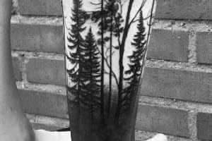 tatuajes de bosques oscuros y tenebrosos