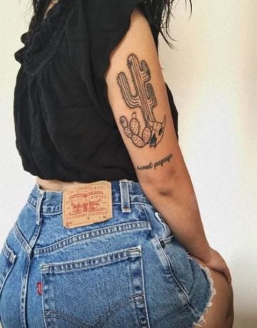 tatuajes de cactus y suculentas para chicas