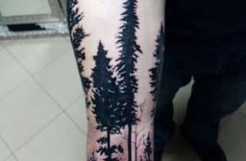 4 tatuajes de pinos en el antebrazo que son arte pura
